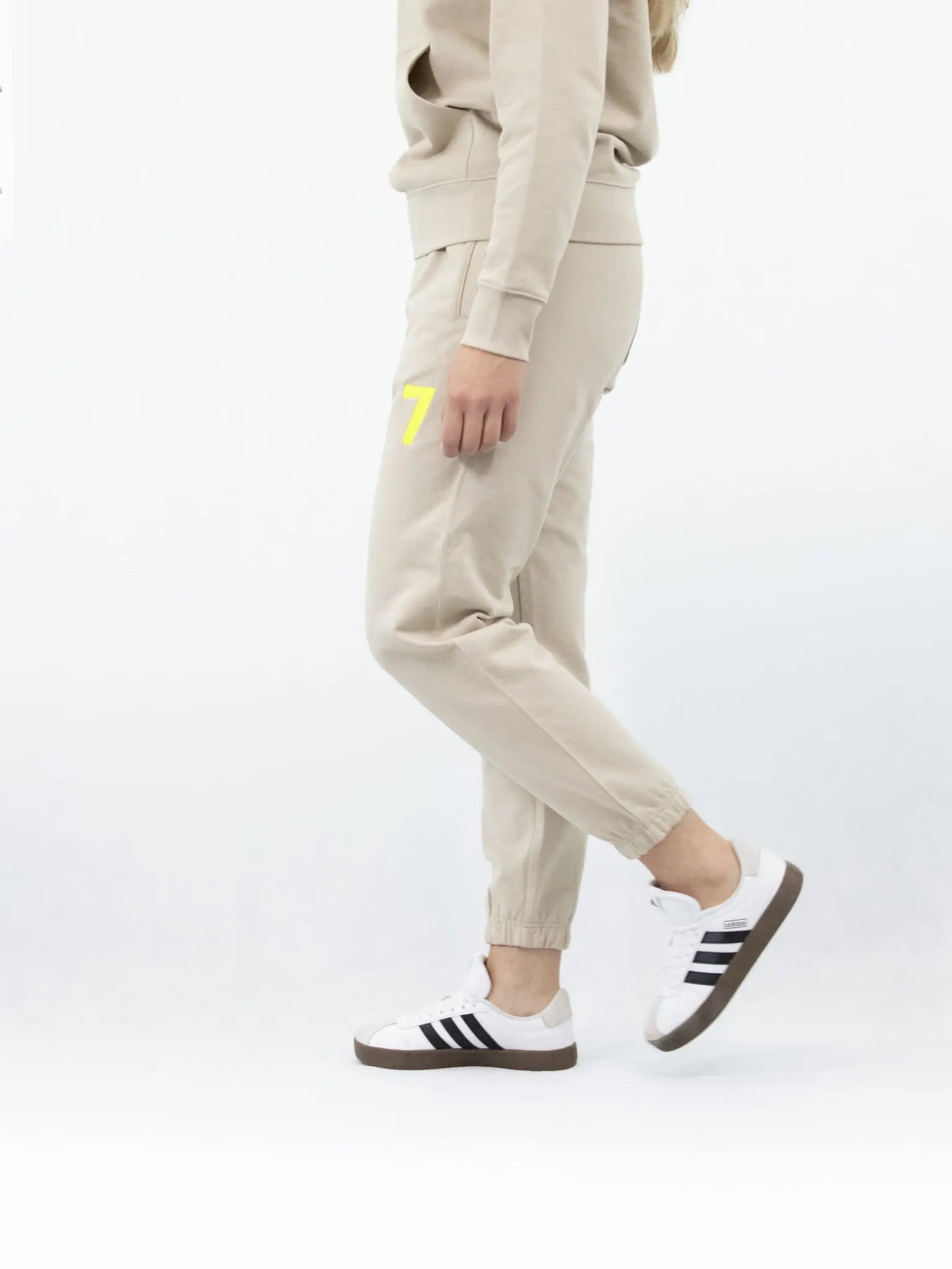 Beżowy komplet Dresowy OVERSIZE z haftem Wings x Paprocki & Brzozowski UNISEX WINGS X PAPROCKI BRZOZOWSKI