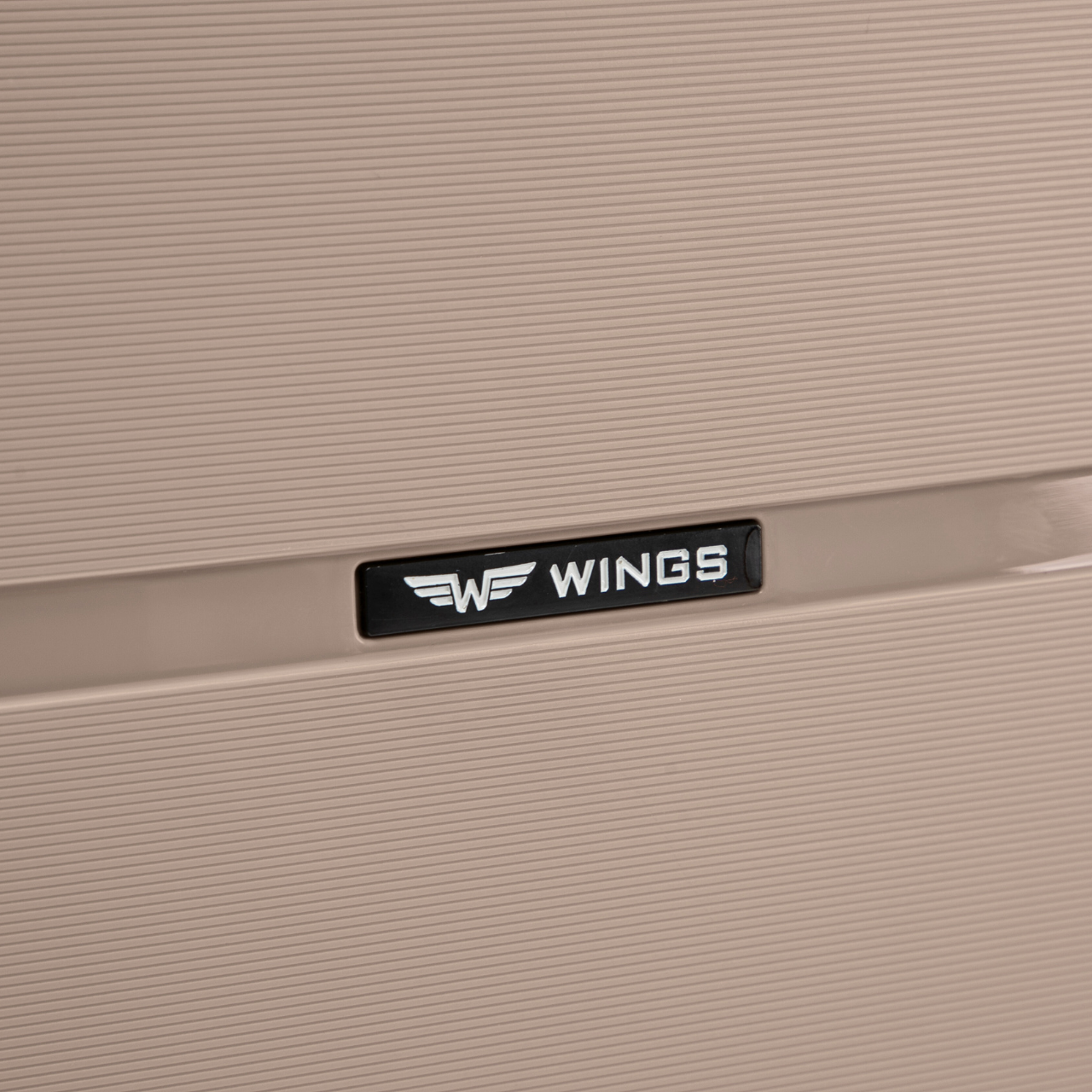 Walizka kabinowa Wings HAWFINCH 3.0 polipropylen 20" CHAMPAGNE HAWFINCH COLLECTION