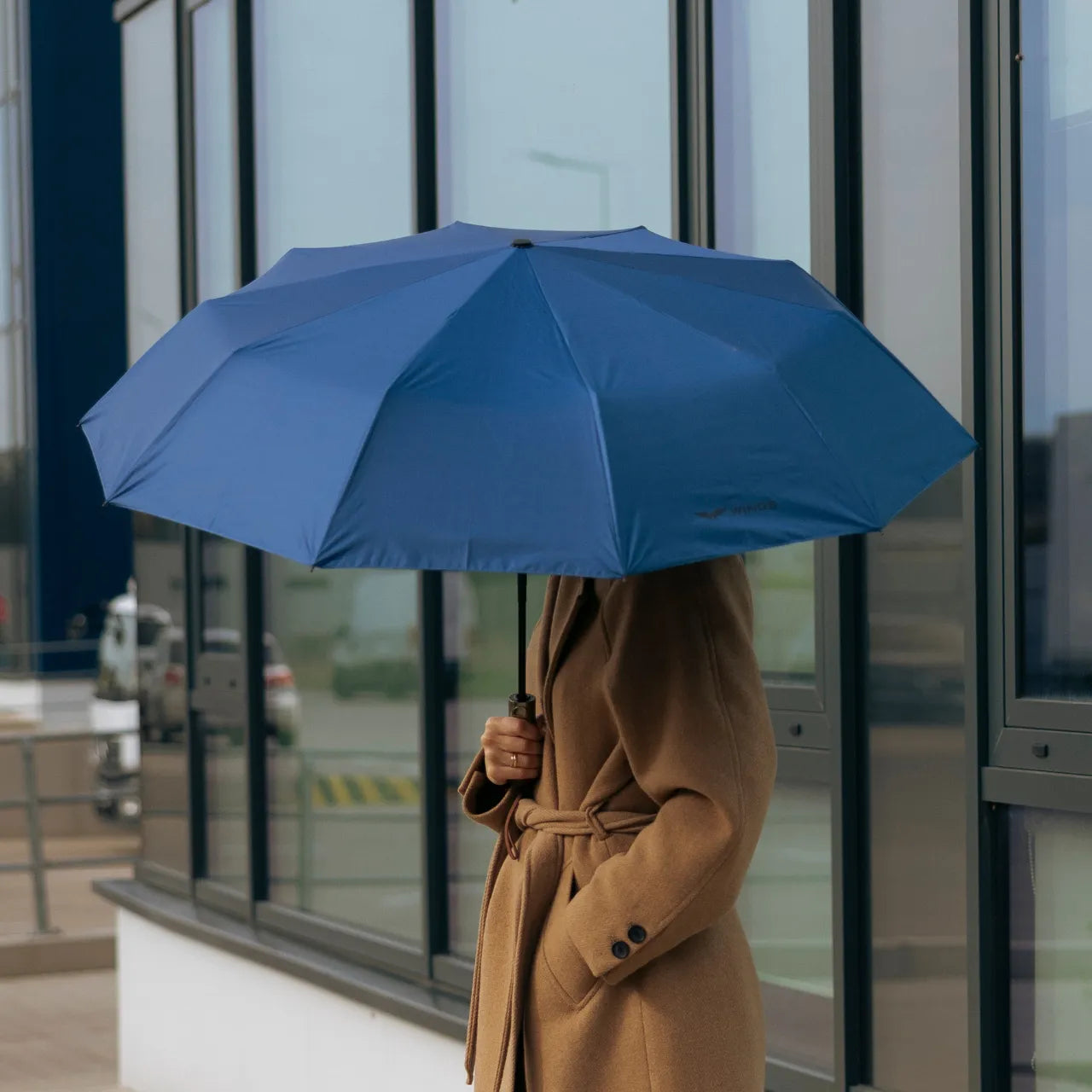 Parasol biznesowy WINGS NAVY TRAVEL MUST HAVE