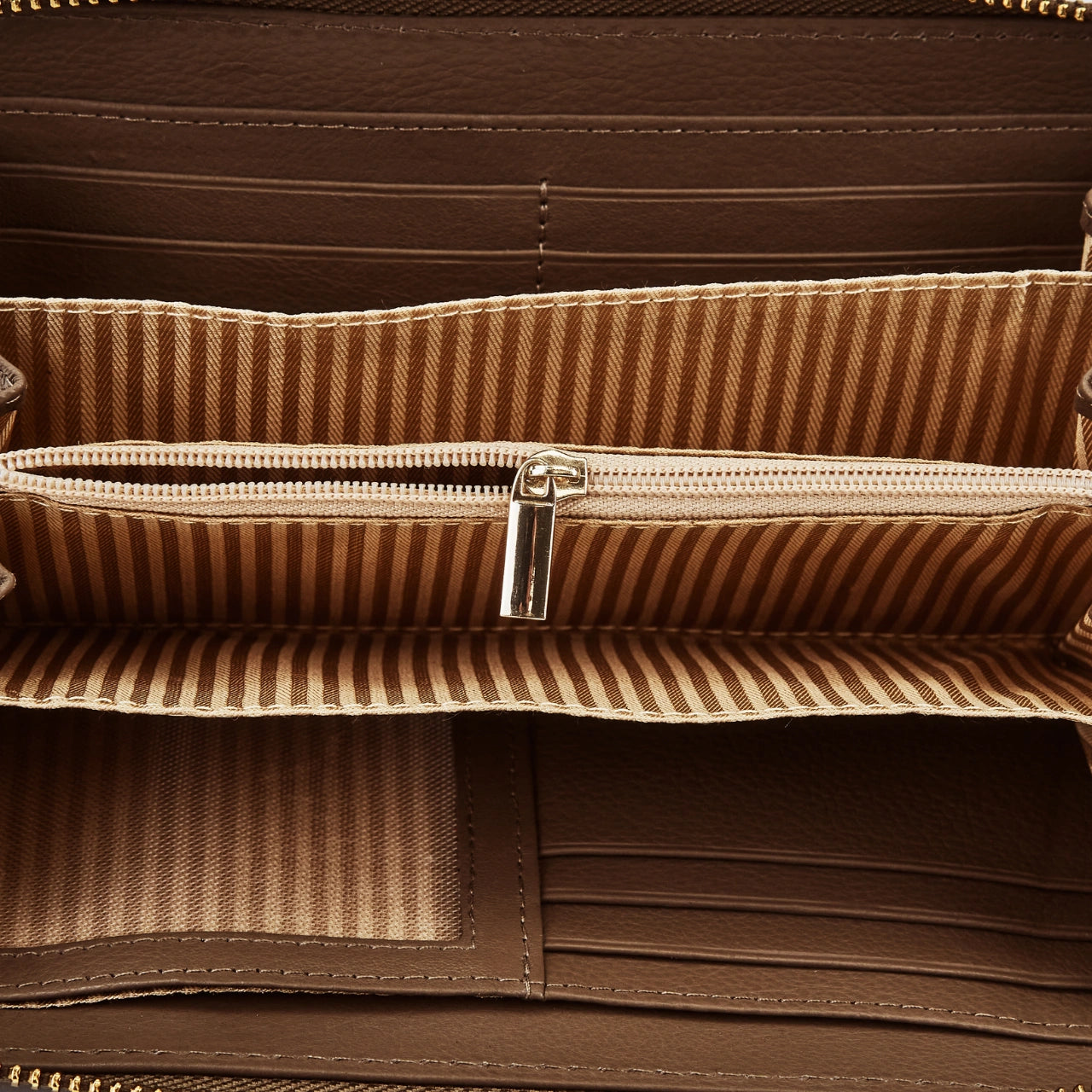 Damski portfel skórzany z paskiem na nadgarstek WINGS BEIGE LEATHER COLLECTION