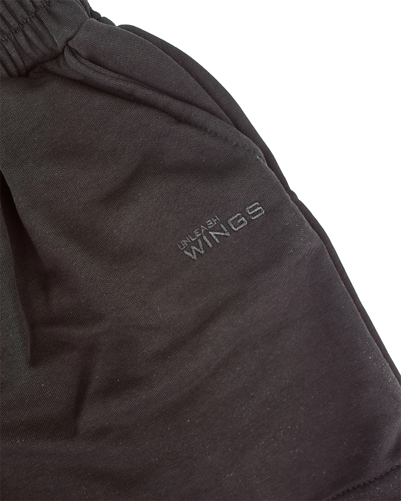 Дамски спортни шорти UNLEASH WINGS BLACK
