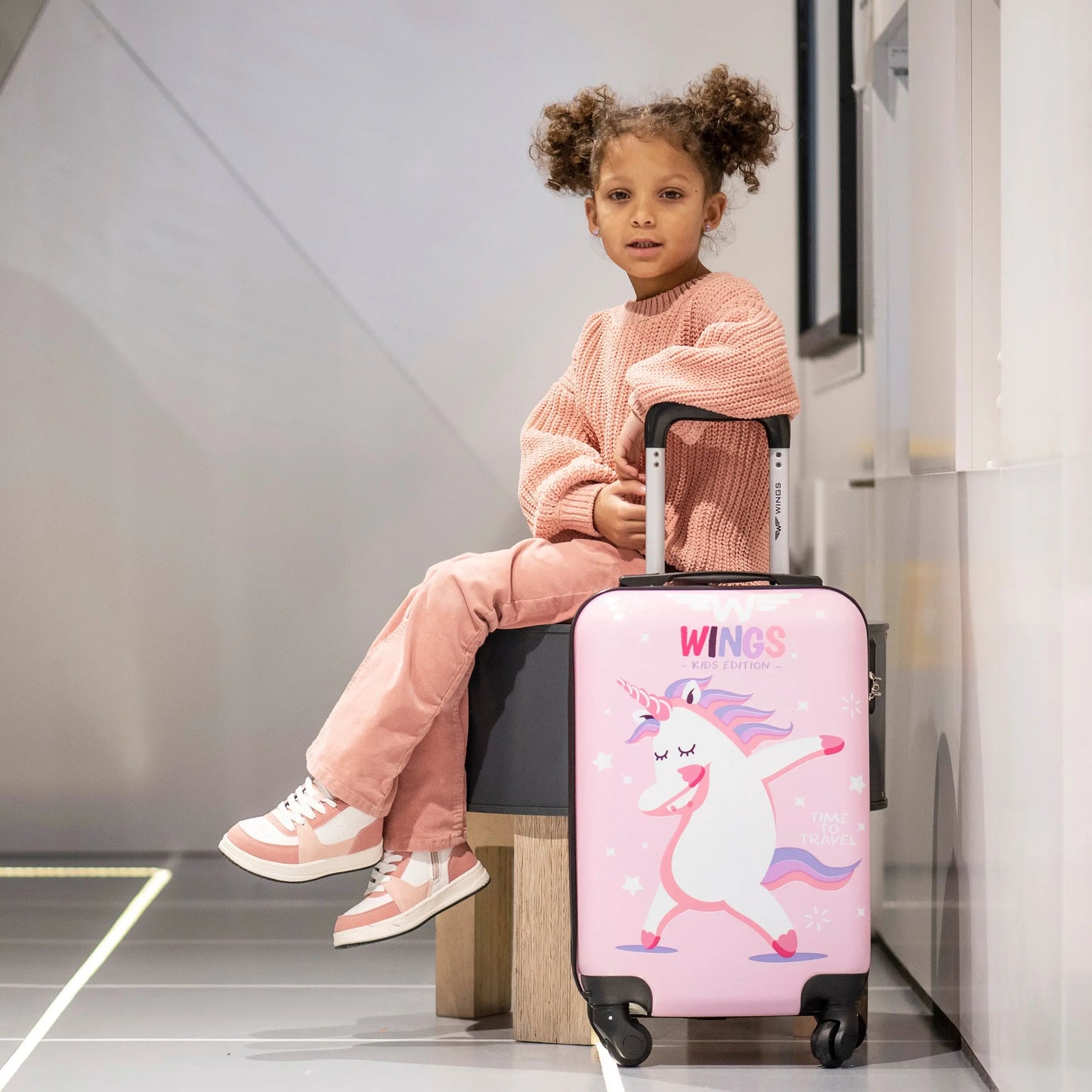 Walizka KIDS kabinowa twarda Wings Jay Unicorn 18" KIDS COLLECTION