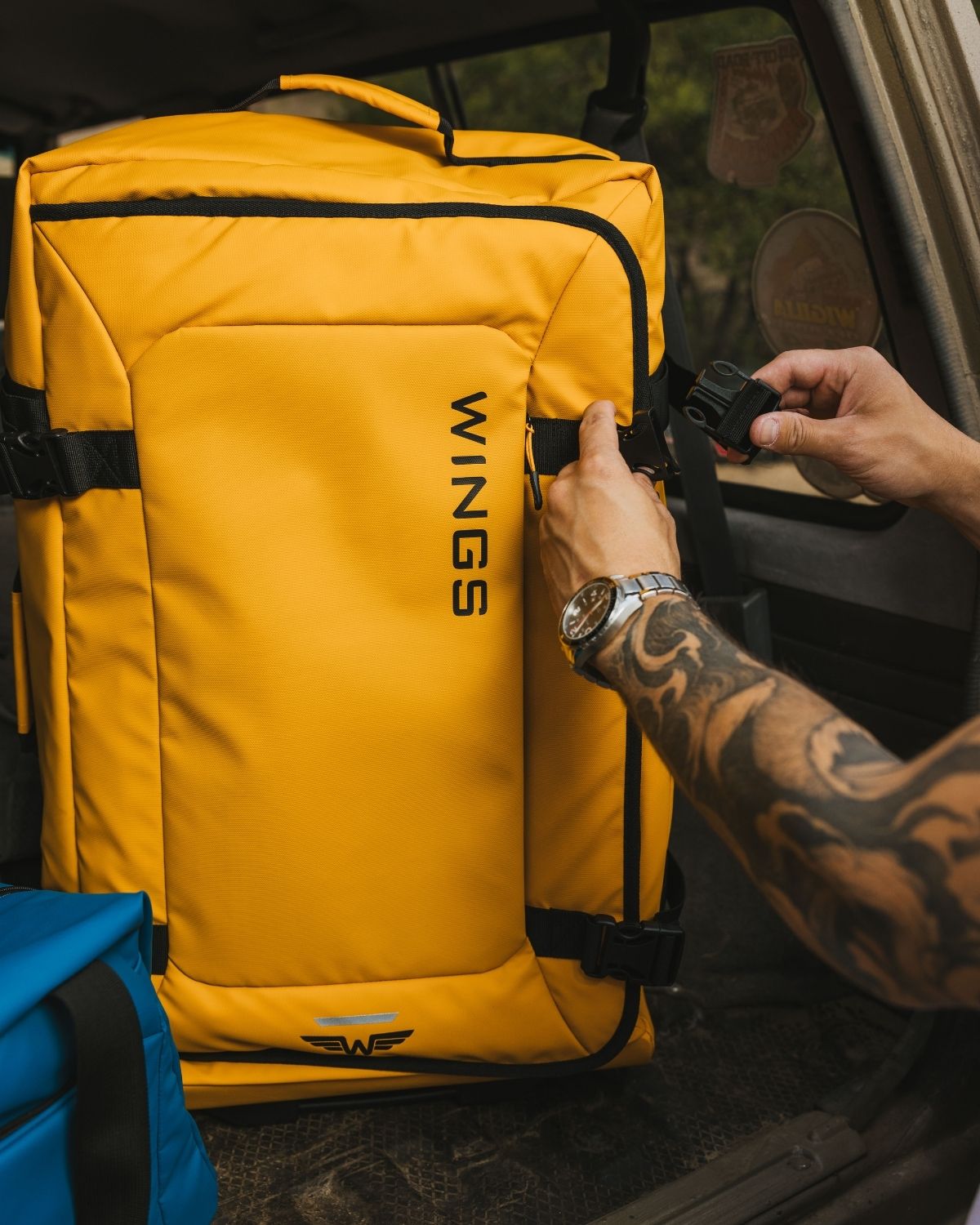 WINGS Мек куфар среден 24" Rook Жълт