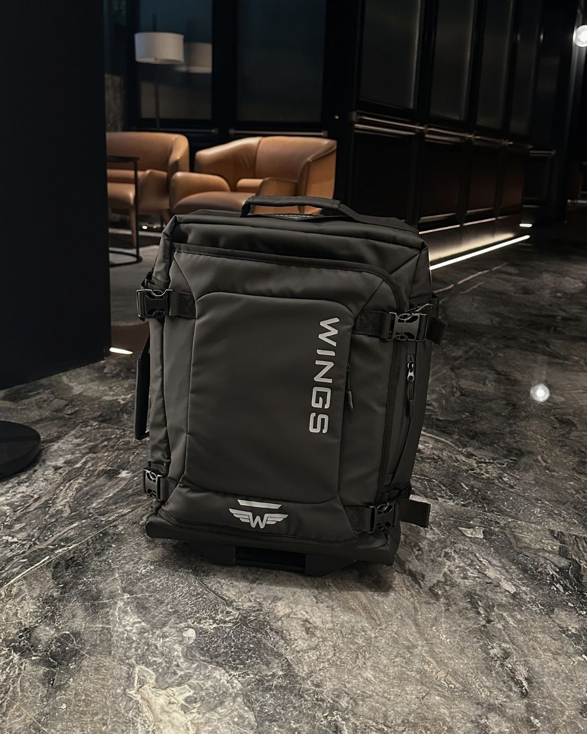 WINGS Мека малка кабинна куфар 20" ROOK черен