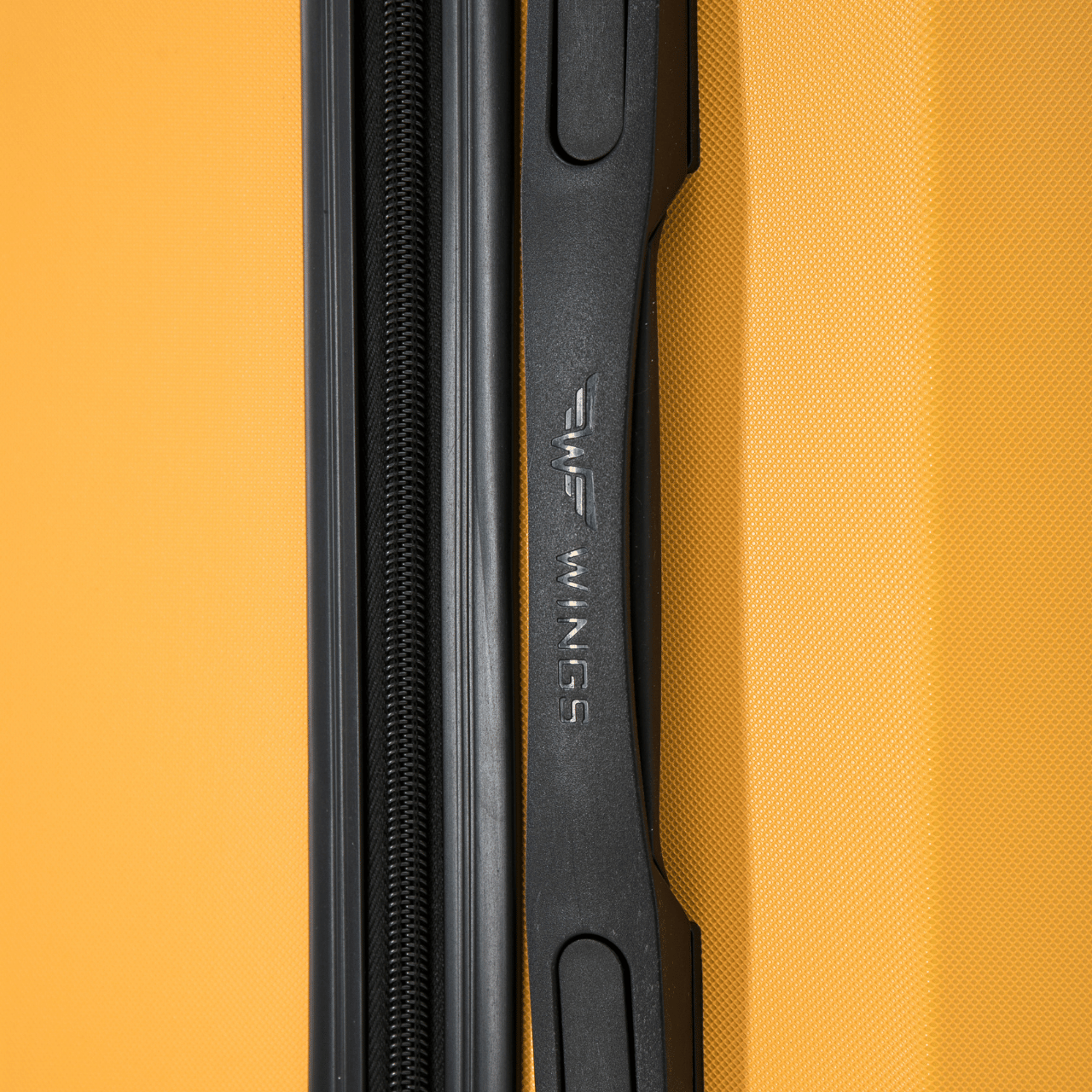 Příruční kufr Wings 20" KESTREL Yellow