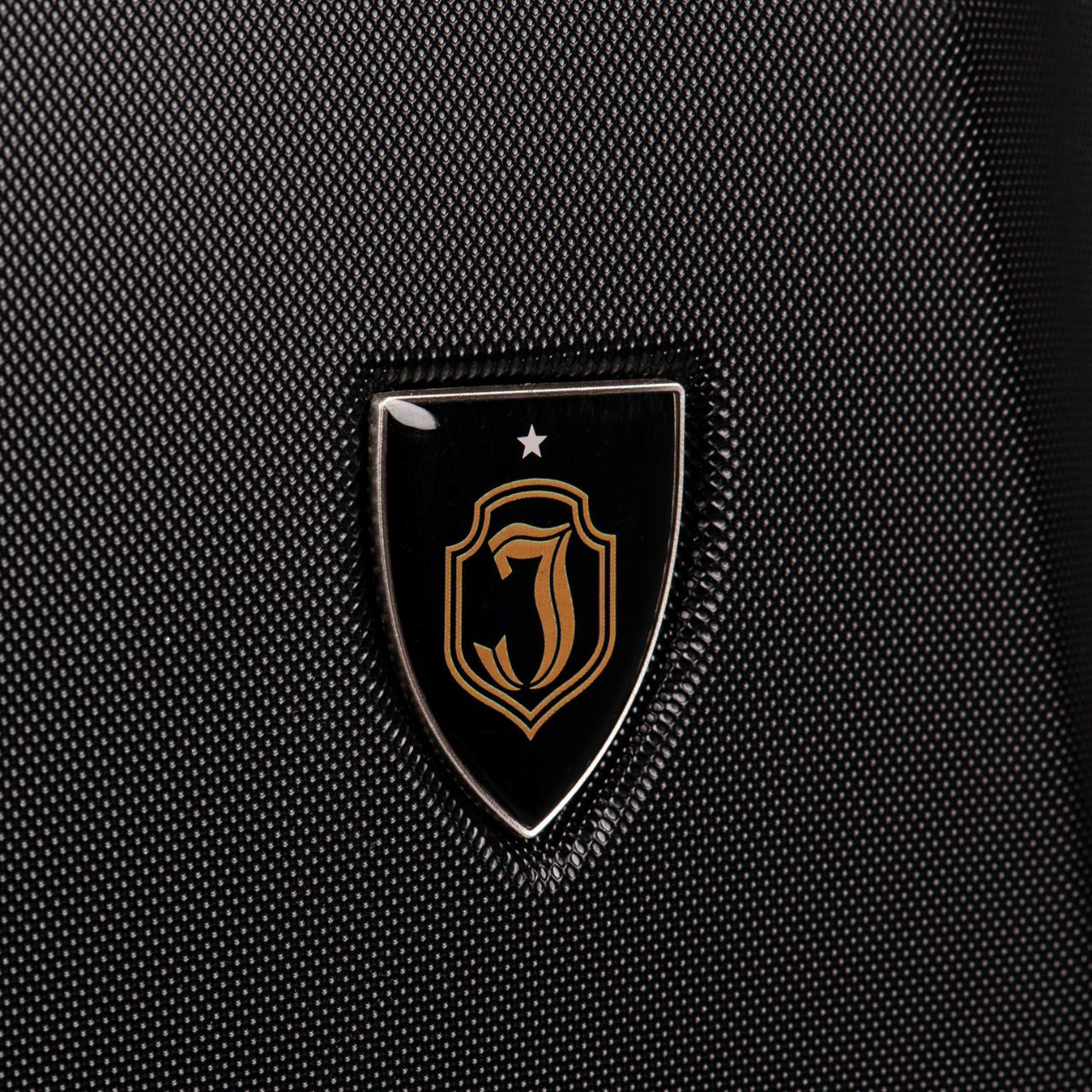 Walizka średnia Wings x Jagiellonia 24" BLACK WINGS x JAGIELLONIA