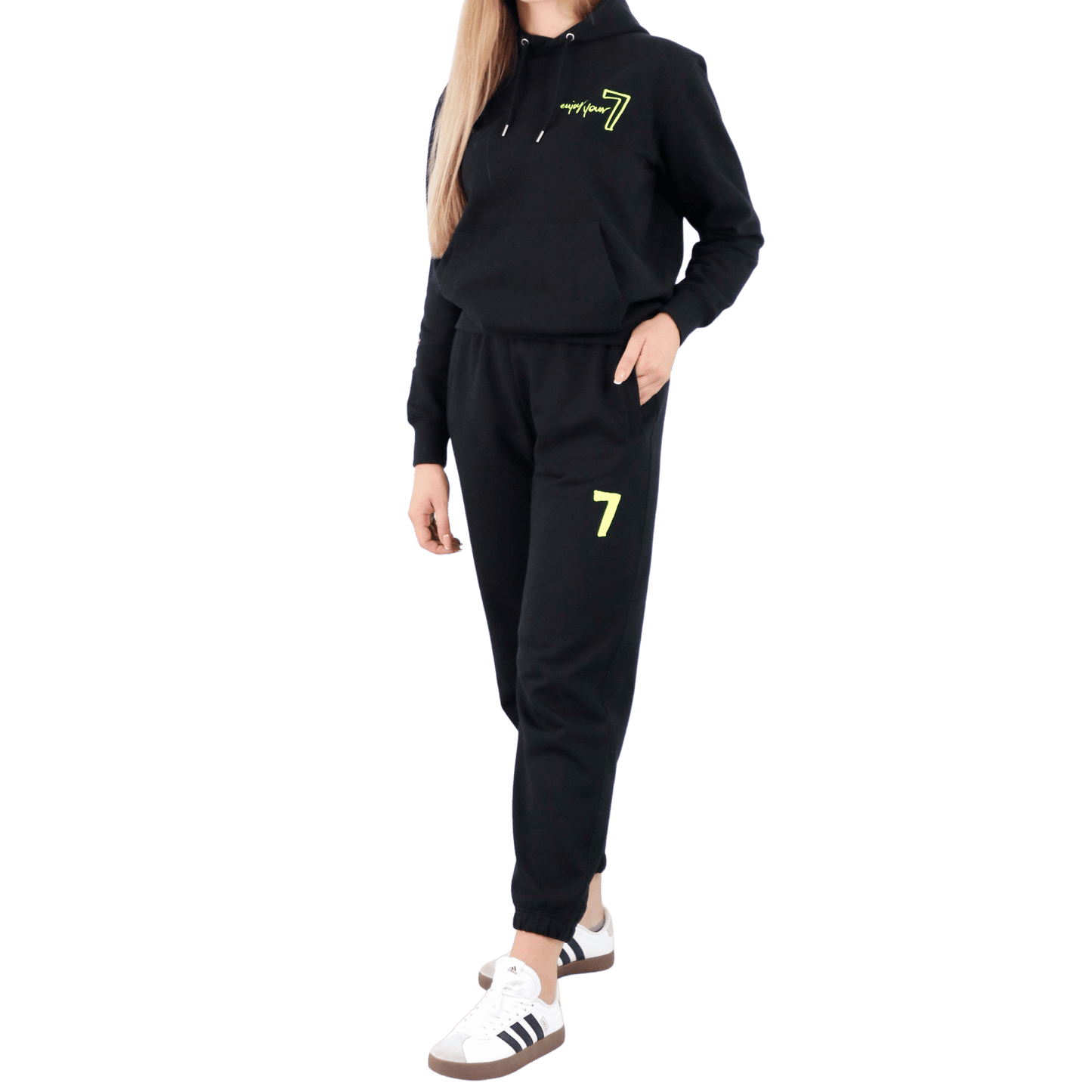 Czarne Dresy OVERSIZE z haftem “7” Wings x Paprocki & Brzozowski UNISEX WINGS X PAPROCKI BRZOZOWSKI