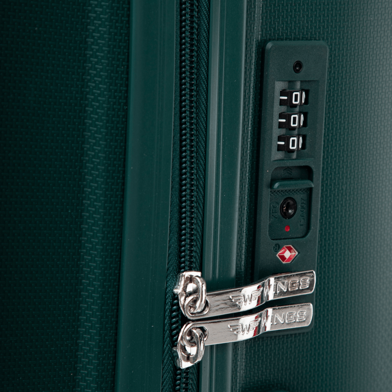 Кабинен куфар Wings COCKATIEL полипропилен 20" ТЪМНОЗЕЛЕН