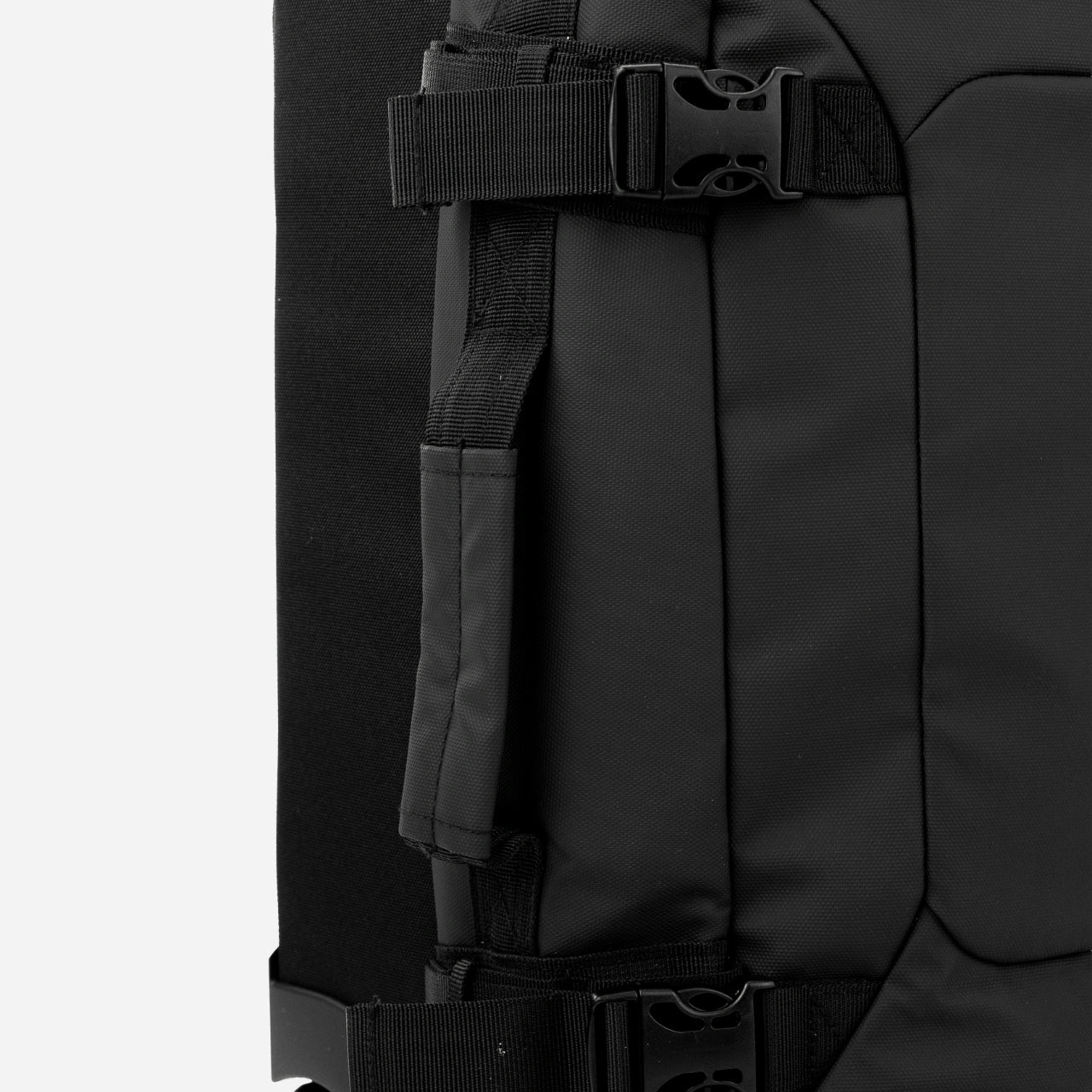 WINGS pehme keskmise suurusega kohver 24" ROOK must