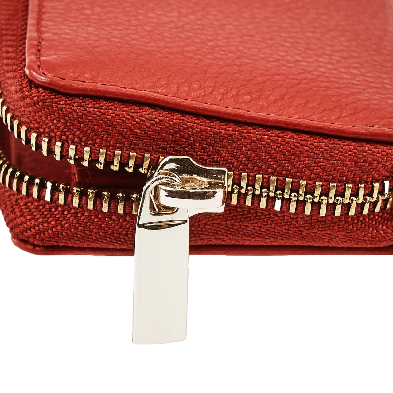 WINGS Mały portfel damski ze skóry naturalnej zapinany na zamek RED LEATHER COLLECTION