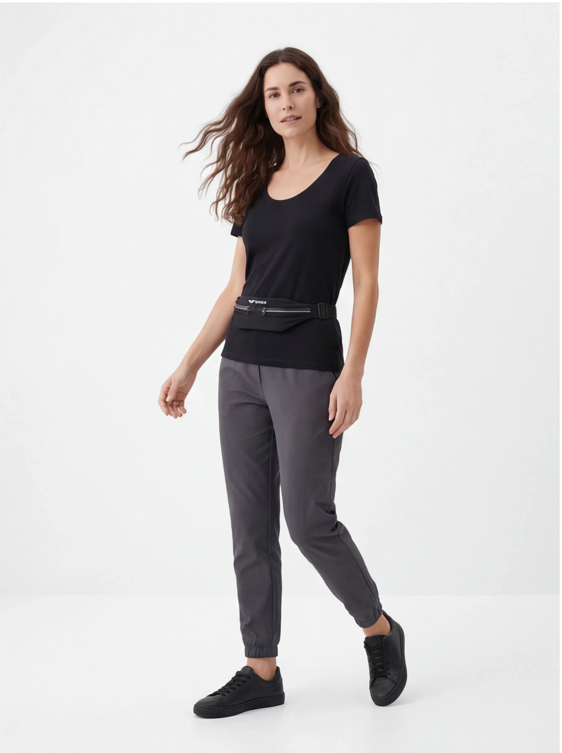 Ukryta nerka WINGS z elastycznym paskiem BLACK TRAVEL MUST HAVE