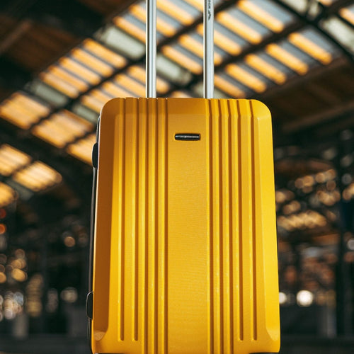 Medium suitcase Wings 24" KESTREL Yellow