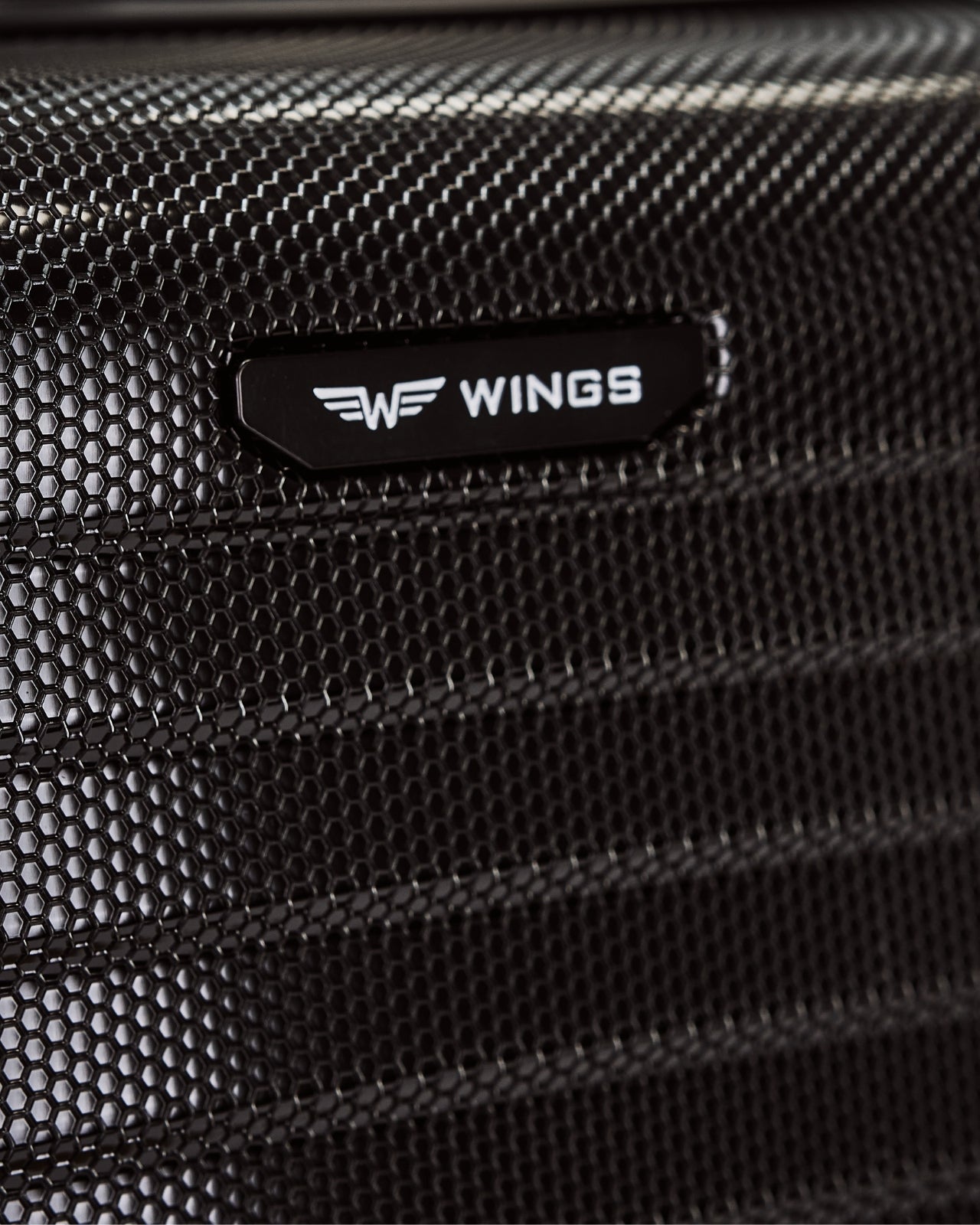 Куфар за ръчен багаж WINGS PC SEA EAGLE 2.0 20" BLACK