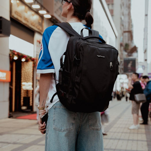 Multifunkčný rozšíriteľný batoh WINGS SKYLARK čierny