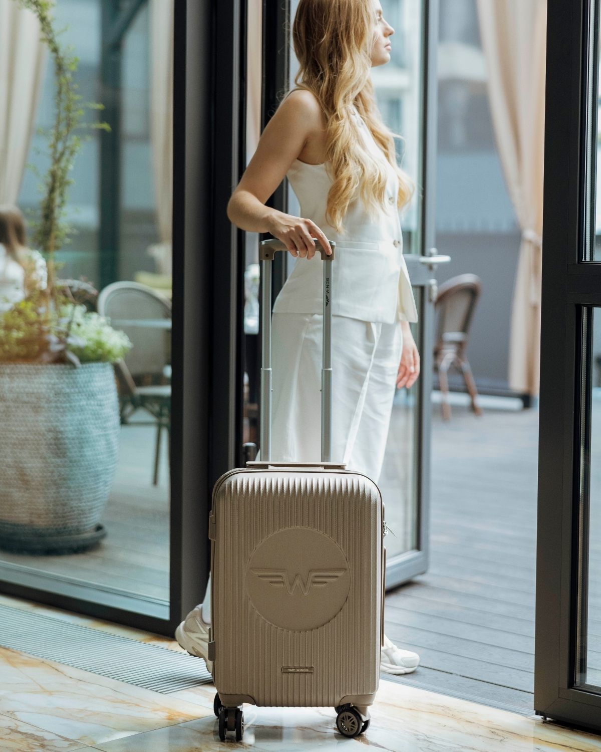 Kabinový kufr Wings Swallow 3.0 CHAMPAGNE 20“