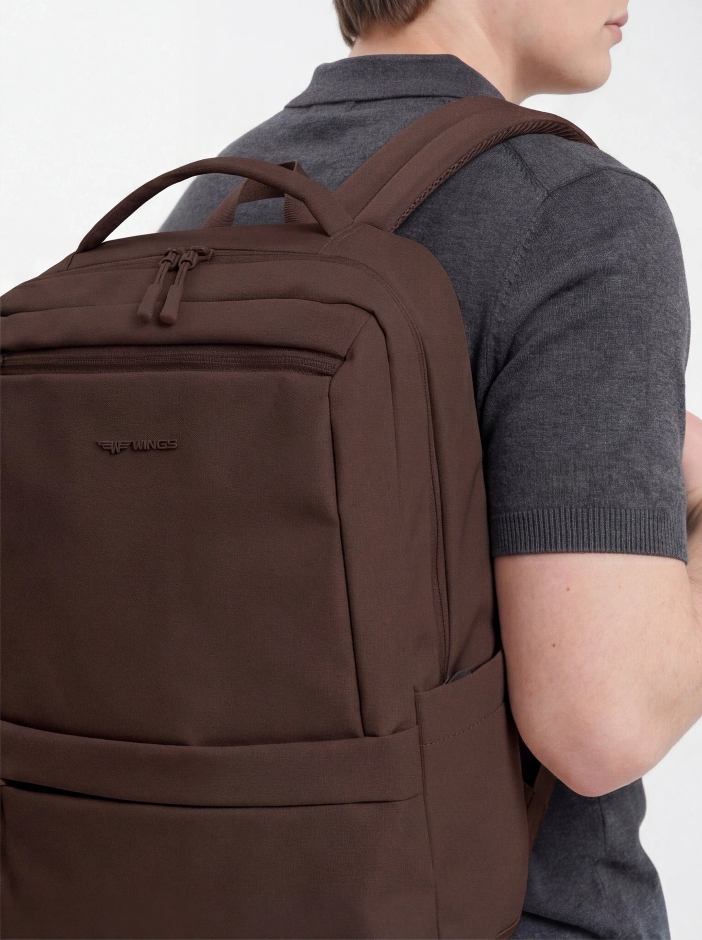 Plecak kabinowy WINGS CBP003 bagaż z kieszenią na laptop do pracy i podróży CHOCOLATE BROWN CABIN BACKPACK