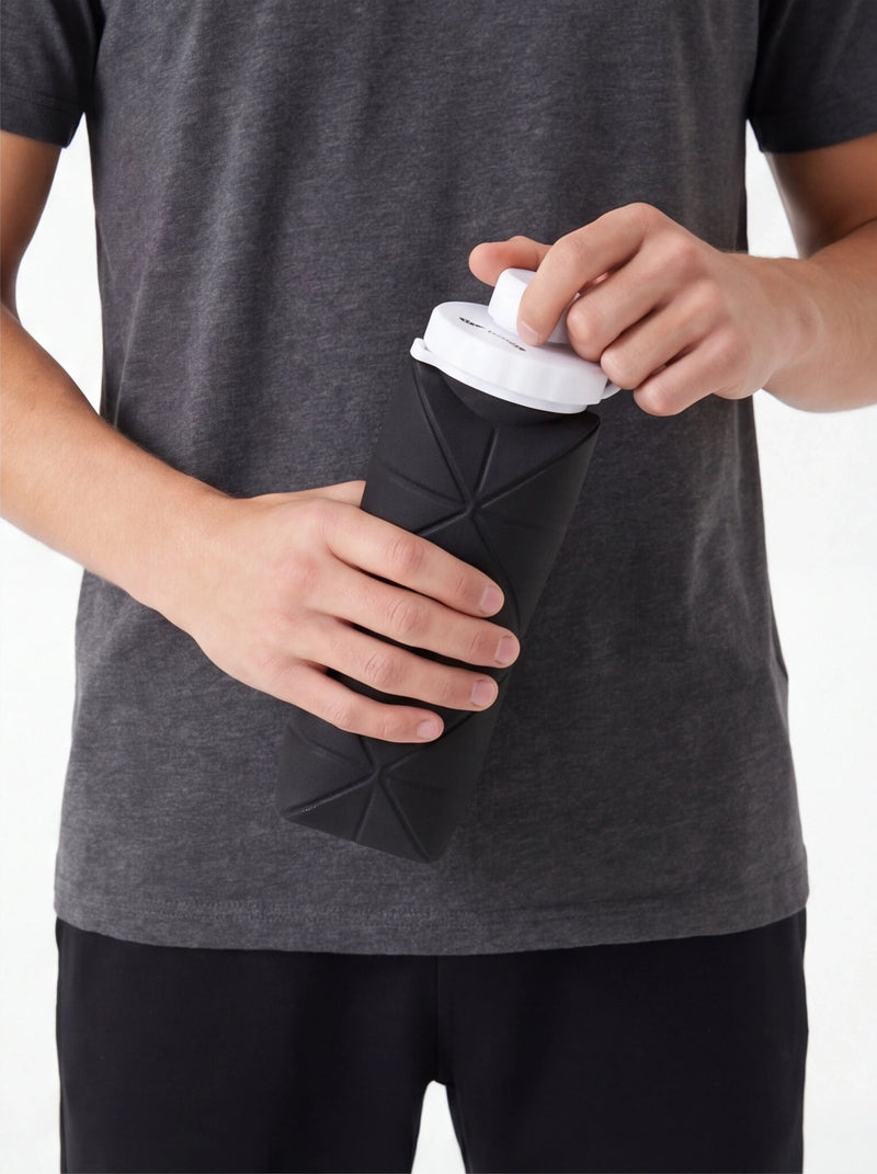 WINGS  690 ml BLACK foldable travel water bottle