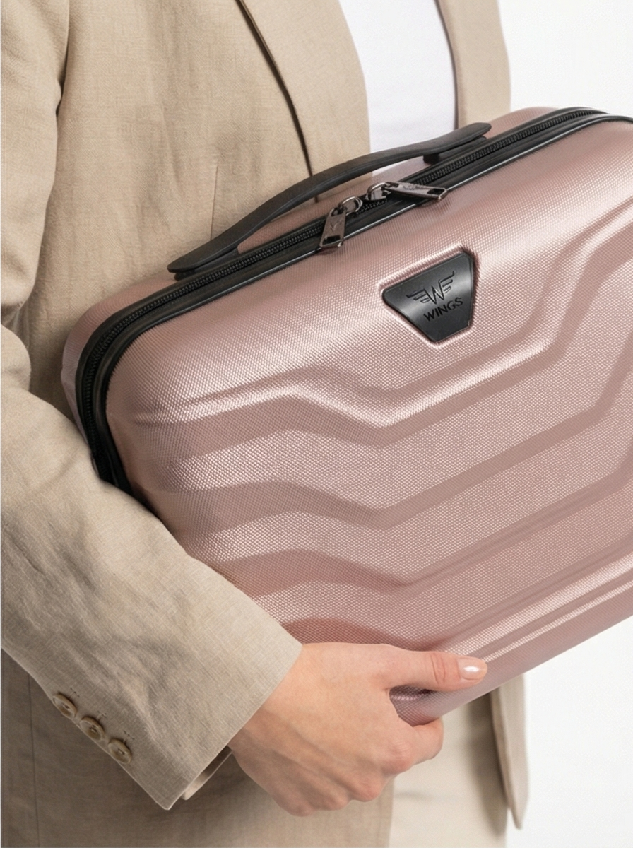 AI-generated photoshoot [sp:cmnkhlyb100iac727pgtvqclc]