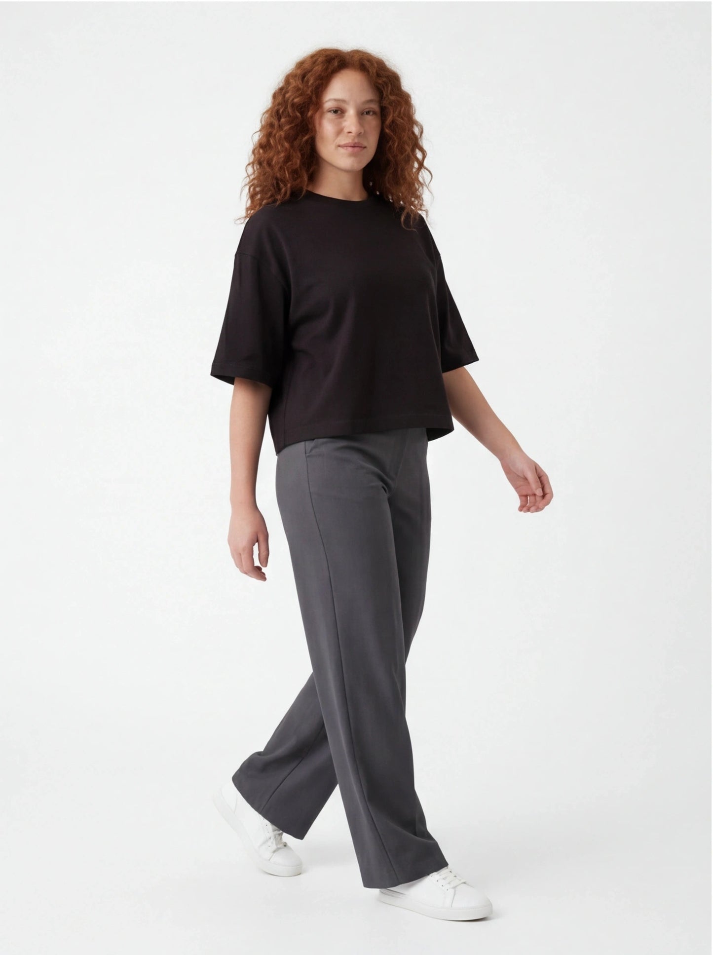 Koszulka damska oversize BLACK WINGS UNLEASH