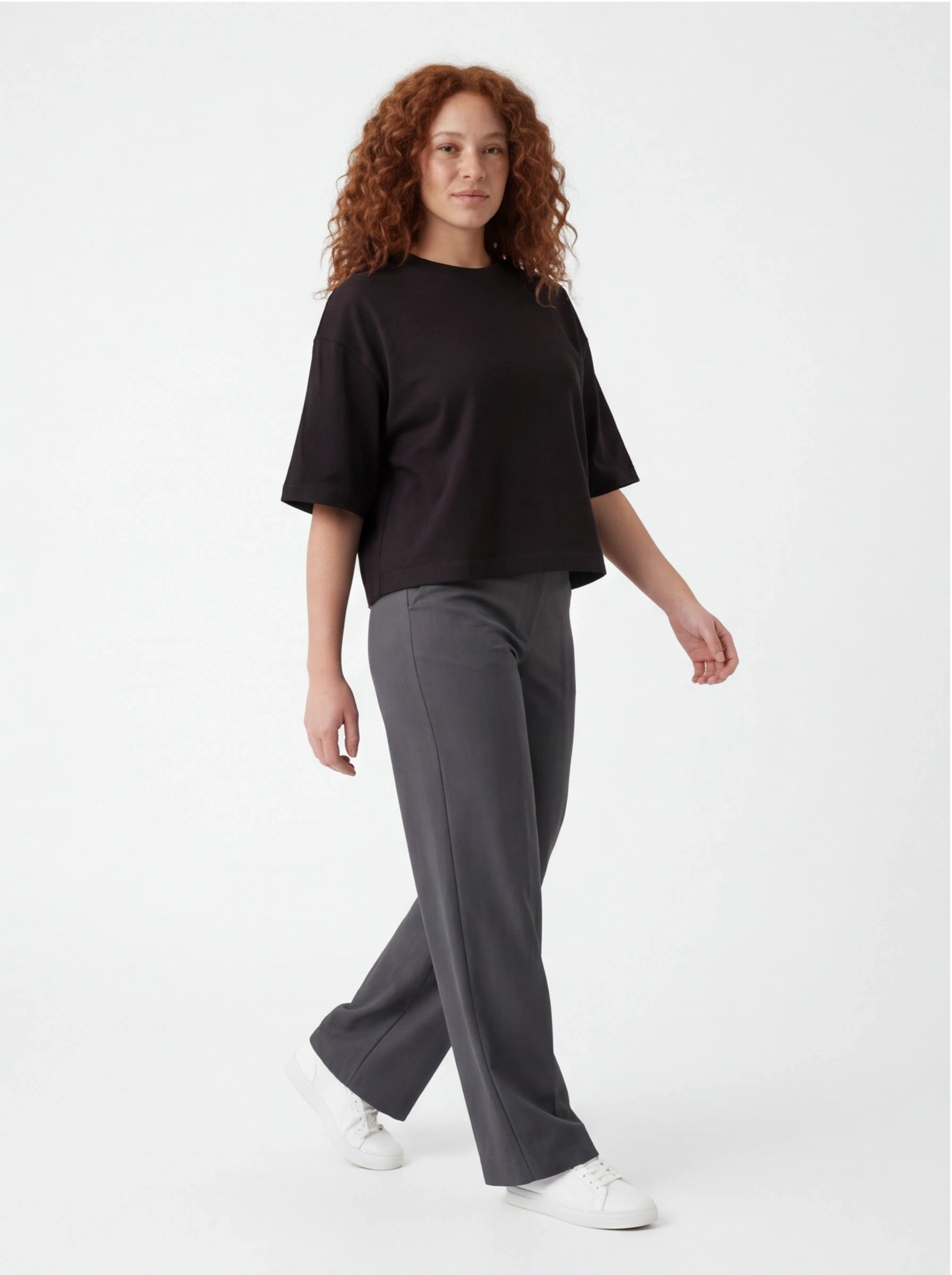 Koszulka damska oversize BLACK WINGS UNLEASH
