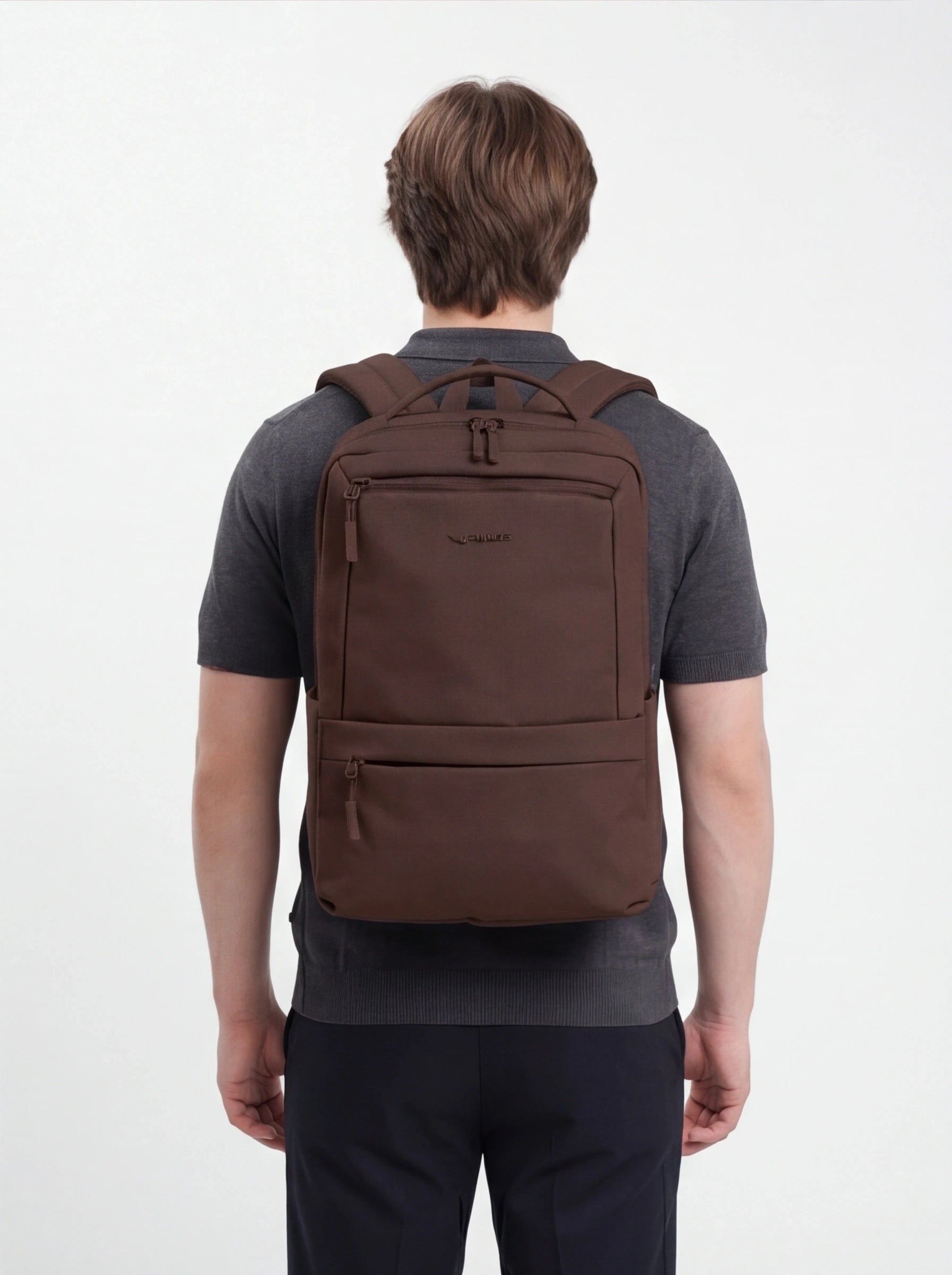Plecak kabinowy WINGS CBP003 bagaż z kieszenią na laptop do pracy i podróży CHOCOLATE BROWN CABIN BACKPACK