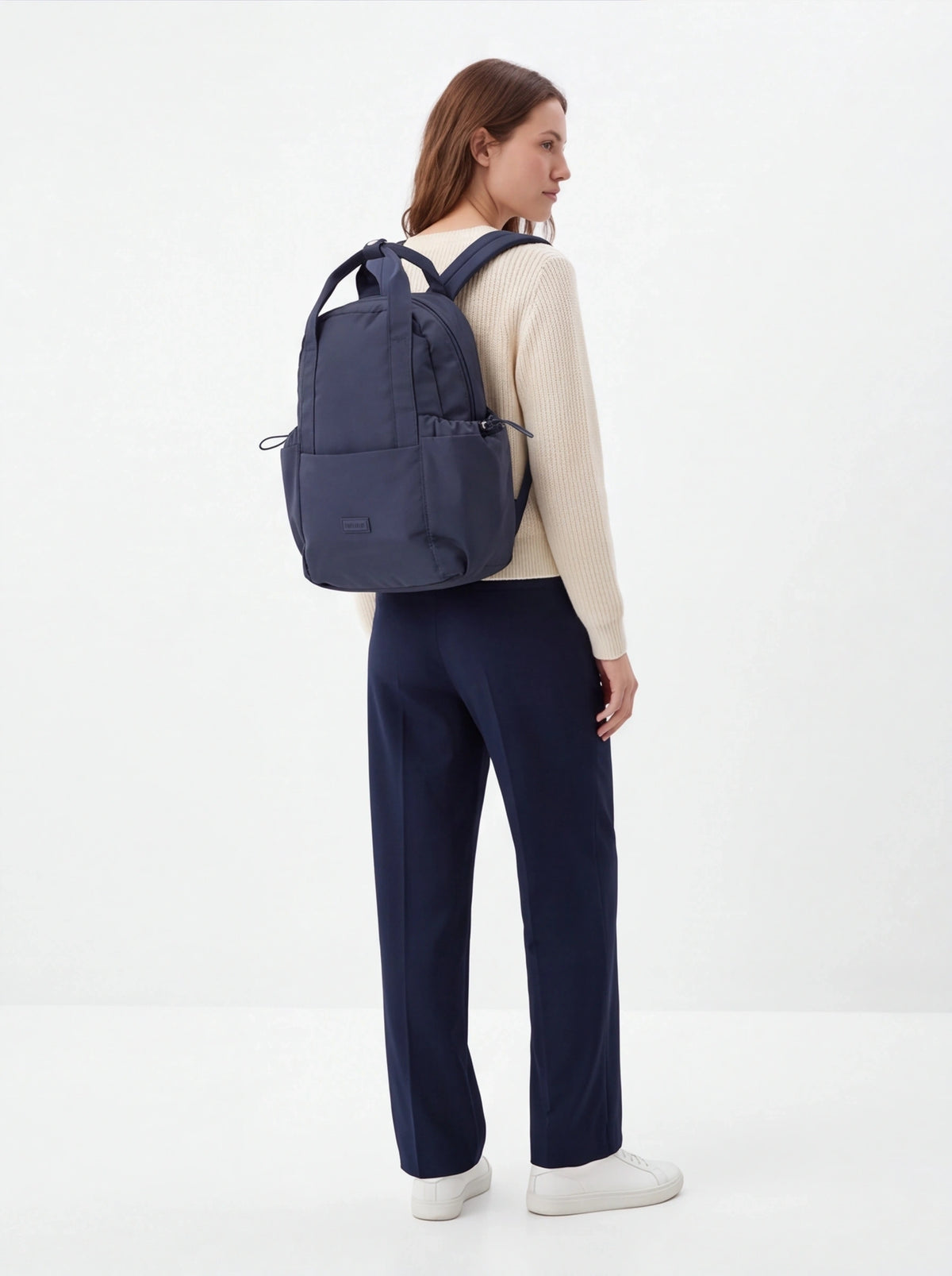 Pieni reppu WINGS SOLENNE 12L kannettavalle työtä ja koulua varten NAVY BLUE